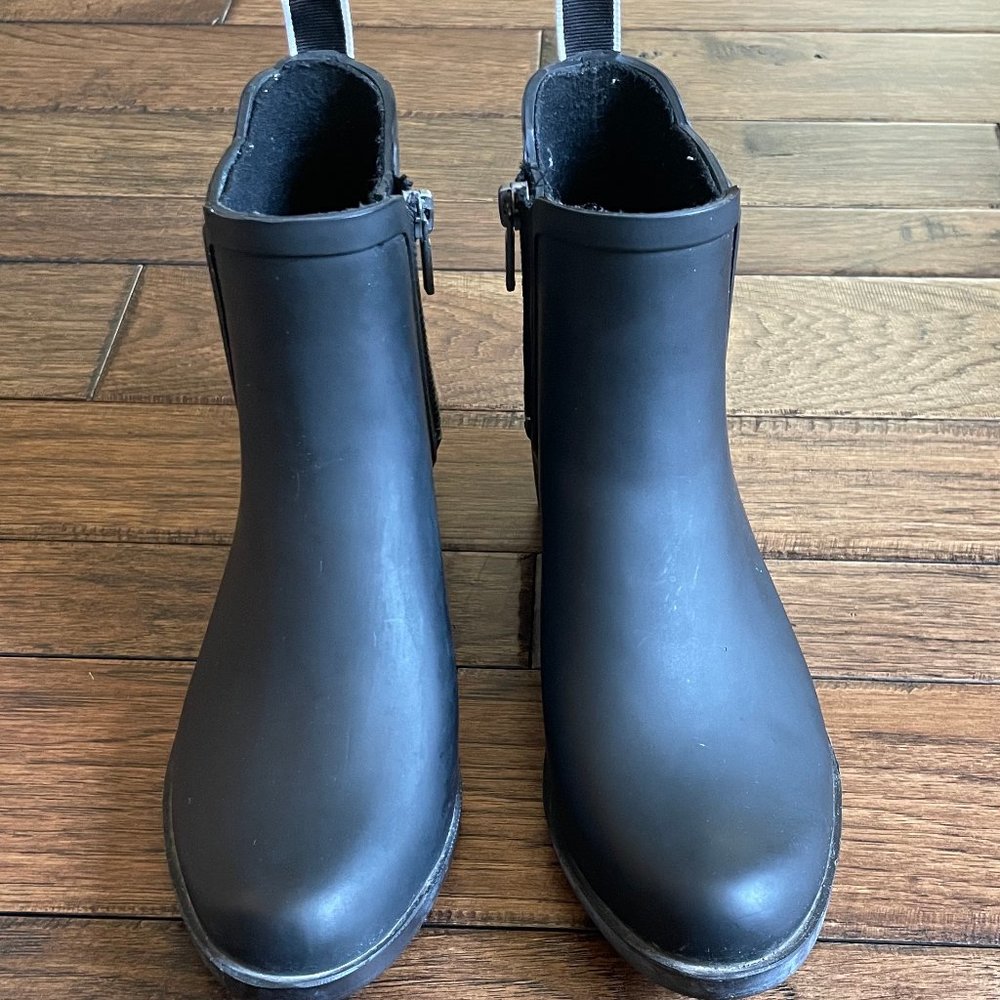 "Lucky Brand" Heeled Black Rain Boot. Size 8.